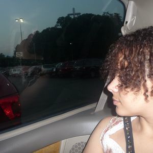 Meet your Posher, Lesly